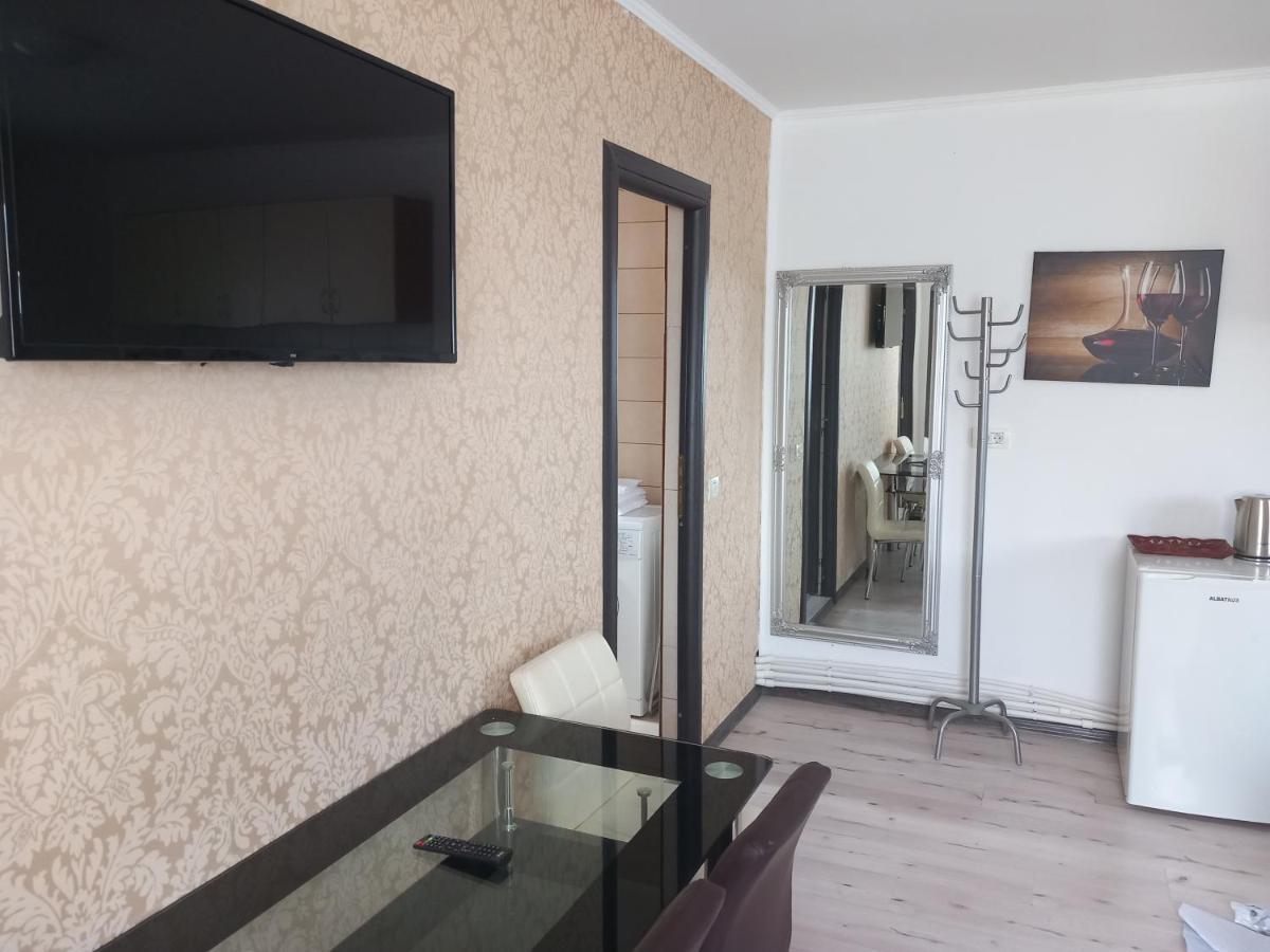 Vila Davison Târgu Jiu Buitenkant foto
